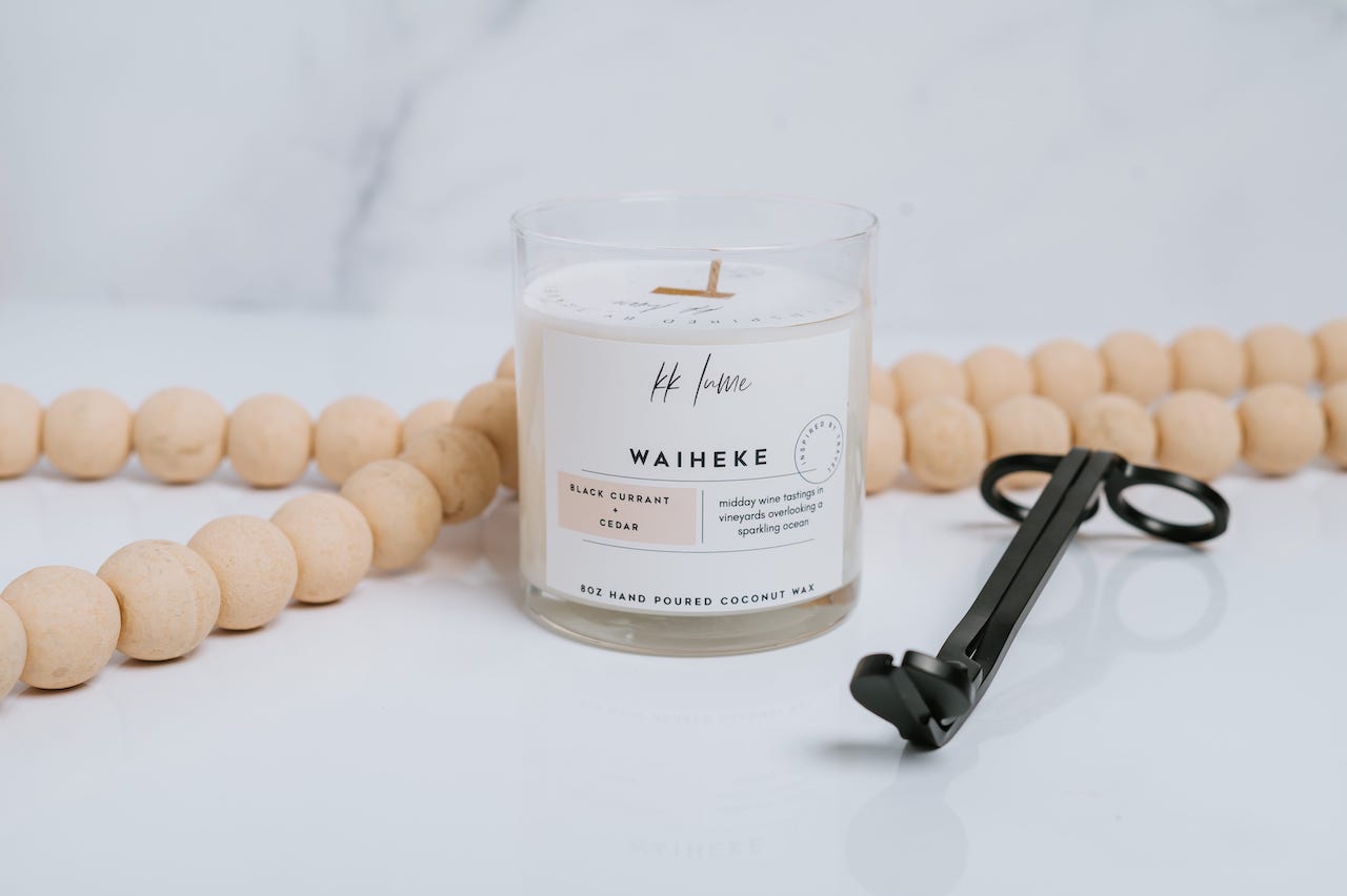 WAIHEKE (black currant + cedar)